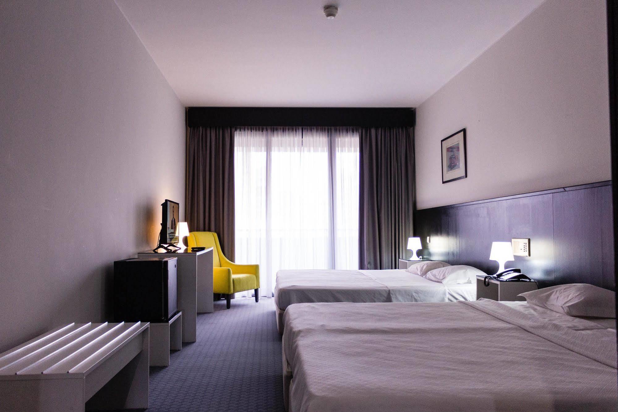 Hotel Estacao - Брага Екстериор снимка
